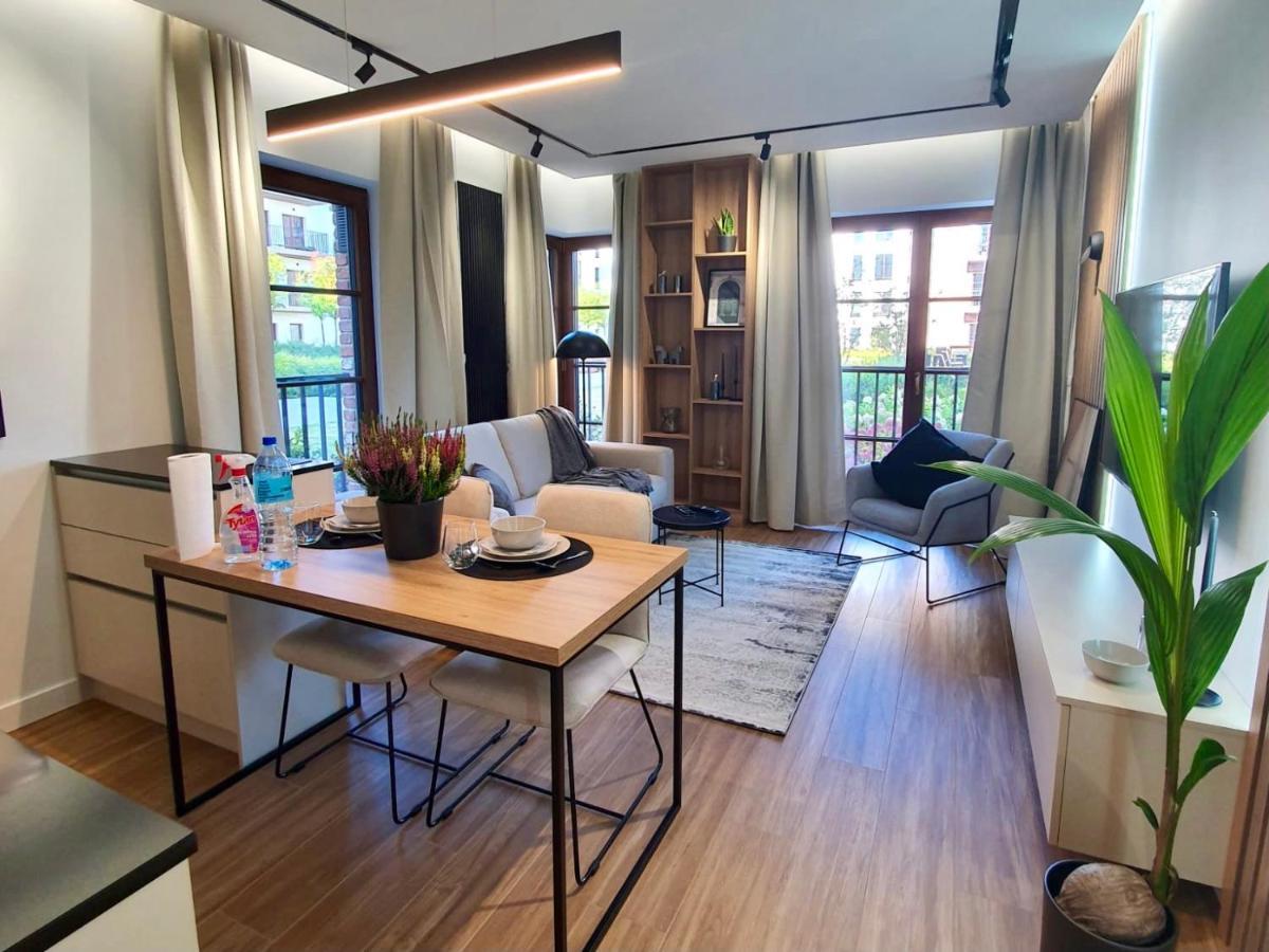 Luxury 2-Room Apartment In Praga-Polnoc Port Praski Varsó Kültér fotó