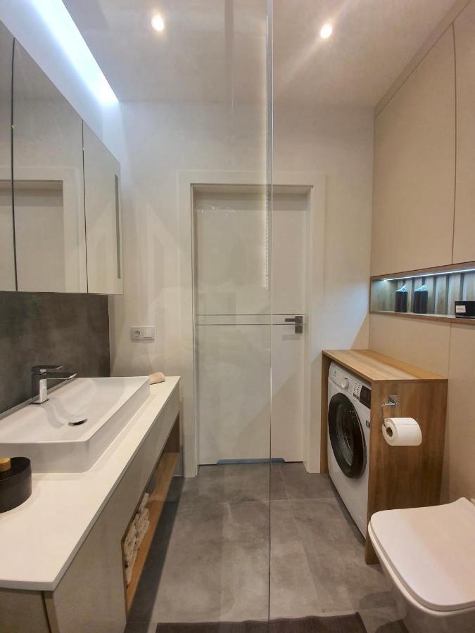 Luxury 2-Room Apartment In Praga-Polnoc Port Praski Varsó Kültér fotó