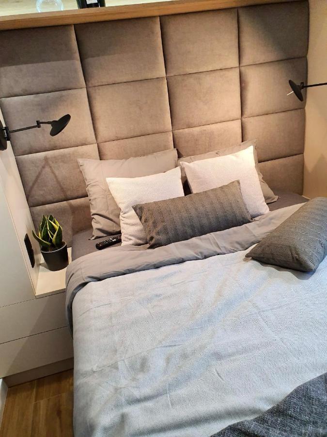 Luxury 2-Room Apartment In Praga-Polnoc Port Praski Varsó Kültér fotó